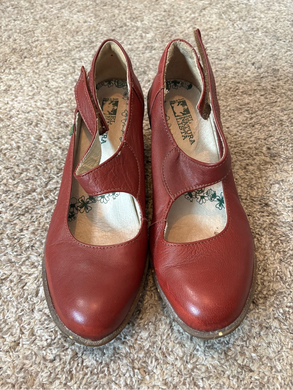 El Naturalista Mary Jane wedge heels